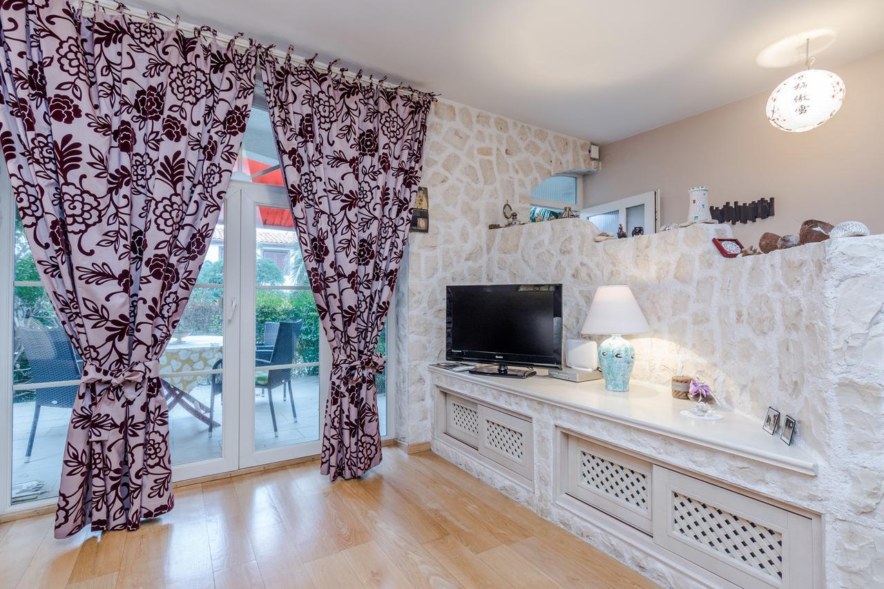 Apartment Jeger Povljana Eksteriør billede