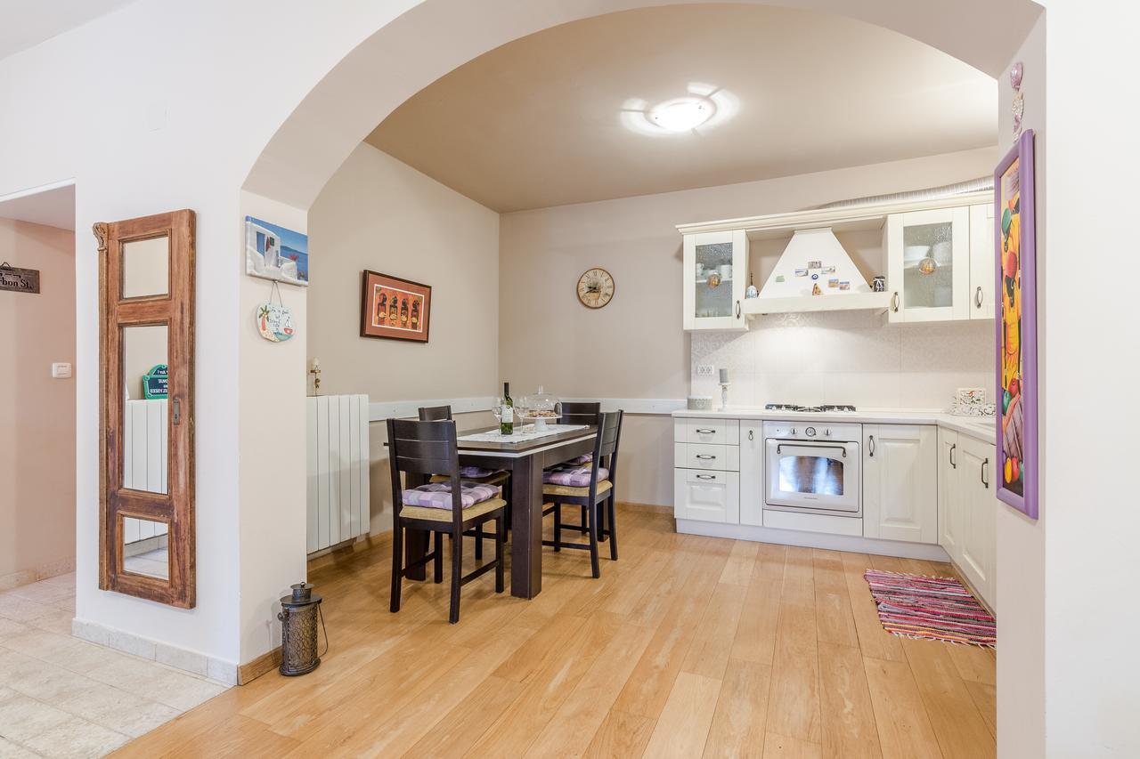 Apartment Jeger Povljana Eksteriør billede