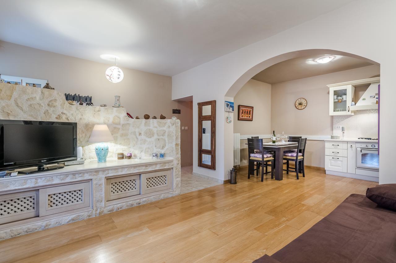 Apartment Jeger Povljana Eksteriør billede